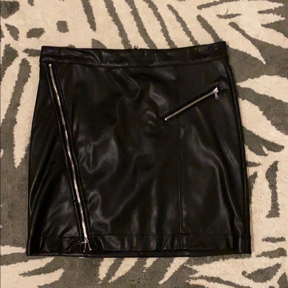 Leather skirt - Picture 1 of 2
